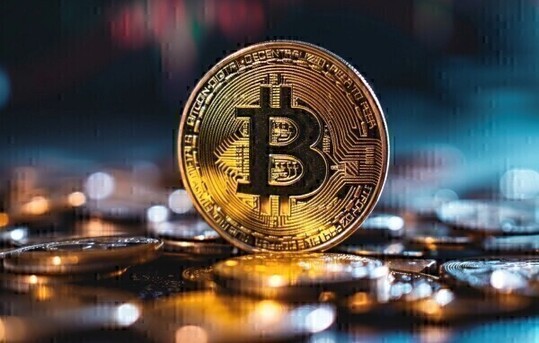 DeFi Sector Faces Mounting Pressure as Yields Fall and Major Hack Raises Security Concerns